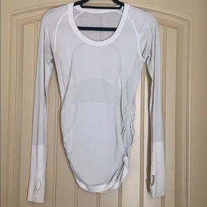 White swiftly long sleeve lulu top